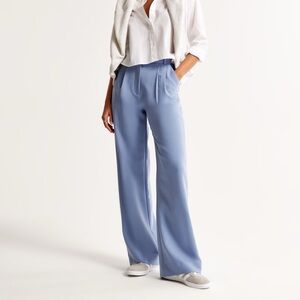 NWOT A&F Sloane Tailored Pant- Periwinkle